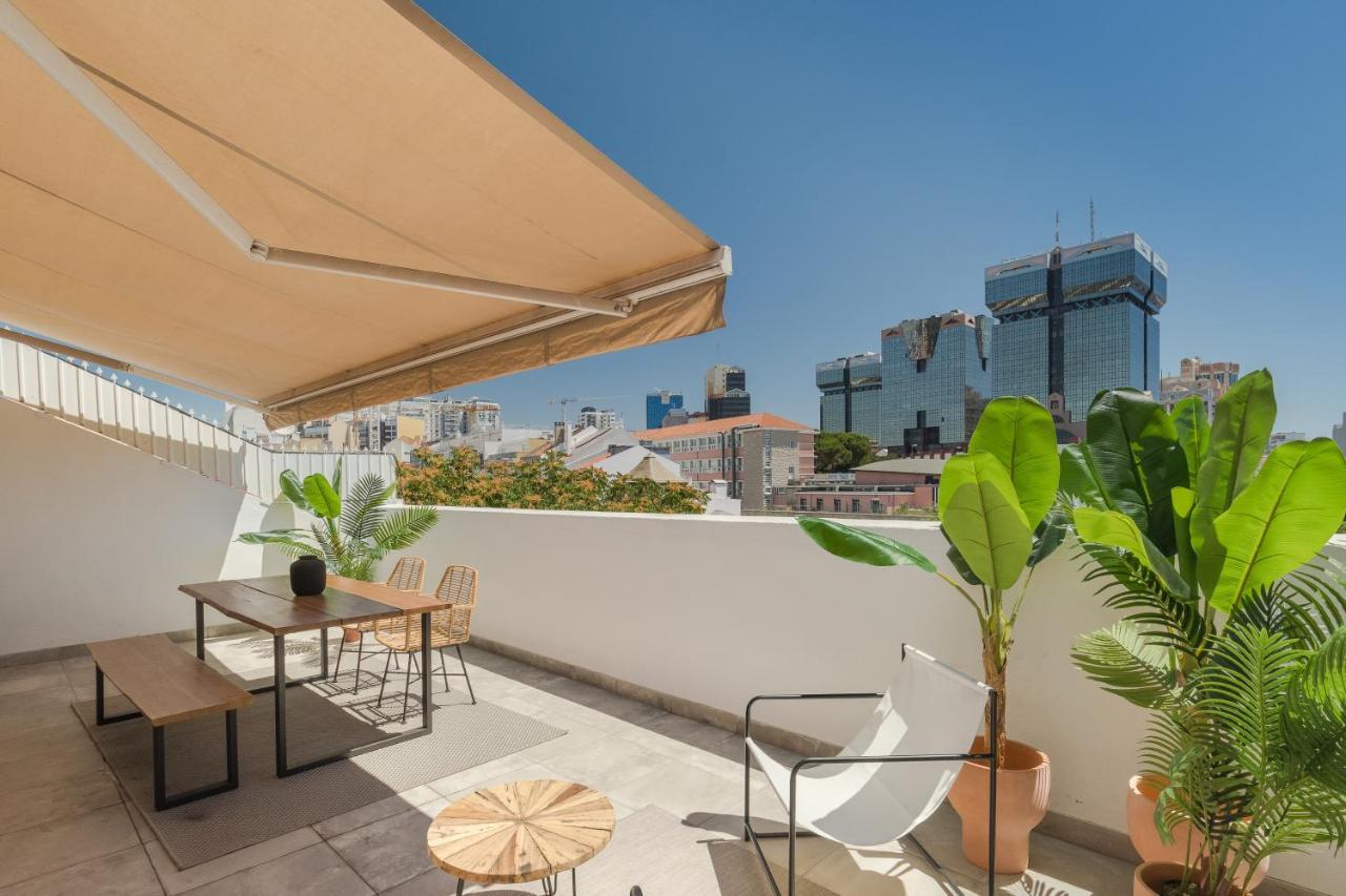 Casa Boma - Lighting With Private Balcony - Campolide I * Lissabon